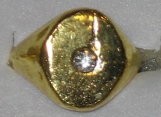 Ring goudkleurig met stras