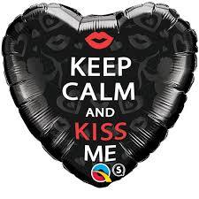 folieballon - keep calm and kiss me - 46cm - leeg